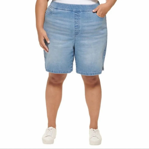 DKNY Jean Ladies' Bermuda Short - Picture 1 of 7